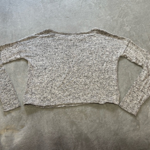 Garage Cropped Long Sleeve - Picture 3 of 3